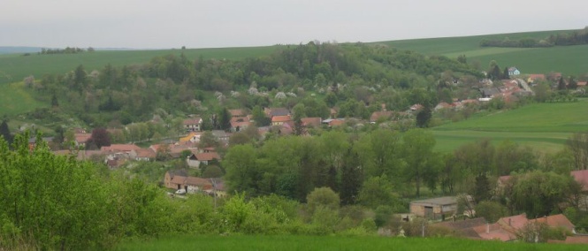 Panorama obce Nemochovice